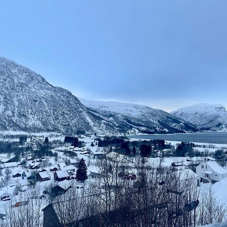 The View Apartment Roldal Bagian luar foto