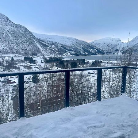 The View Apartment Roldal Bagian luar foto