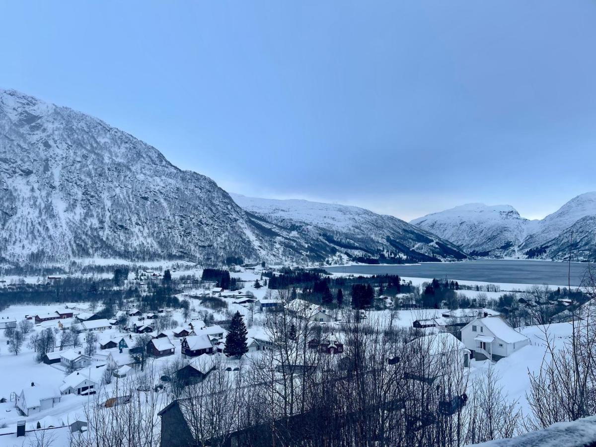 The View Apartment Roldal Bagian luar foto