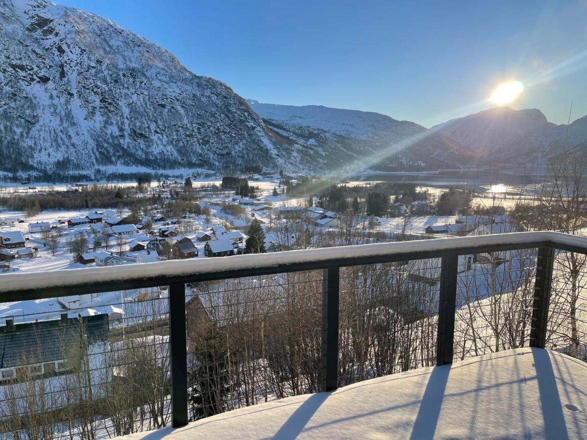 The View Apartment Roldal Bagian luar foto