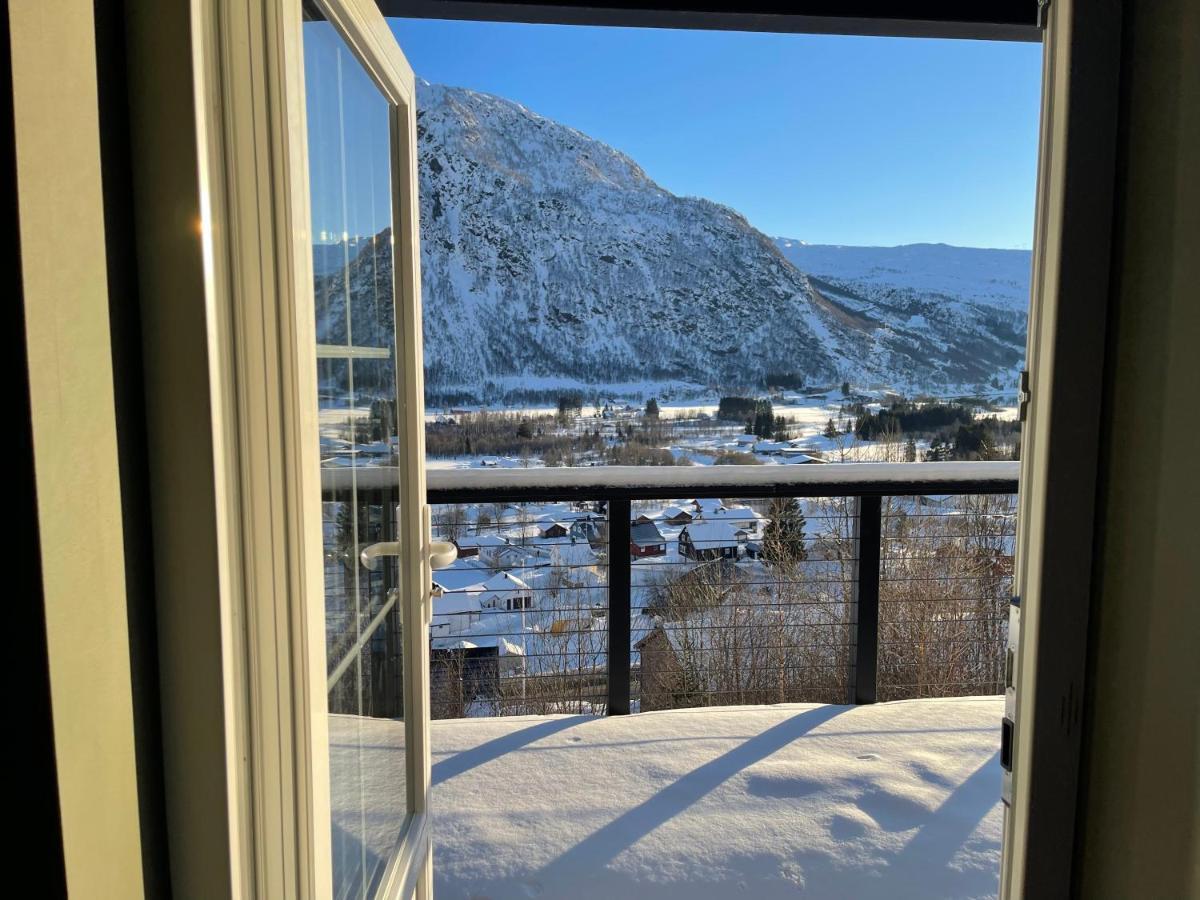 The View Apartment Roldal Bagian luar foto